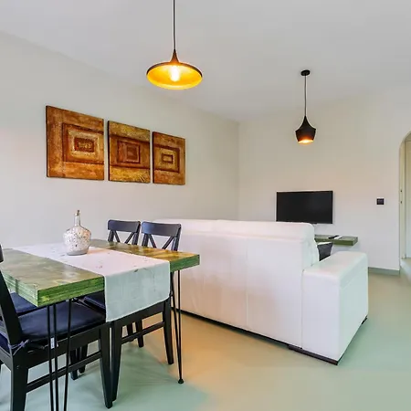 Carpa بيت للعطل ريومار